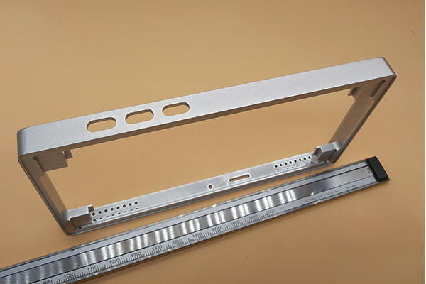 CNC 金屬外殼：科技與設(shè)計(jì)的完美結(jié)晶(cnc金屬零件加工)(圖2)